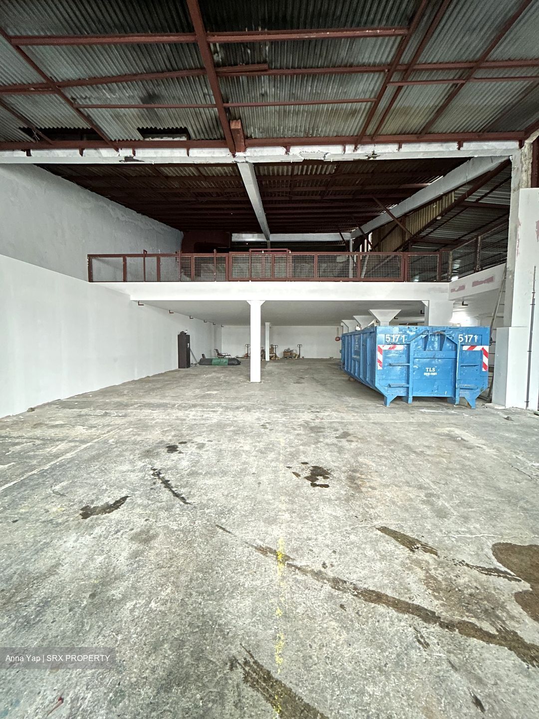 Playfair Road (D13), Warehouse #588801901